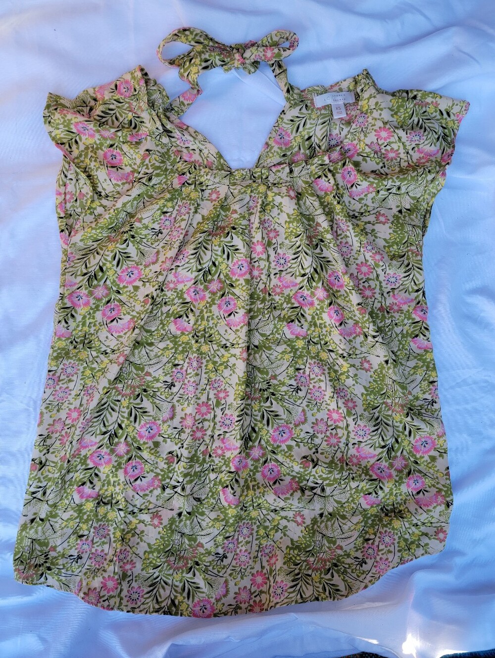 LC Lauren Conrad Floral Ruffle Blouse XS